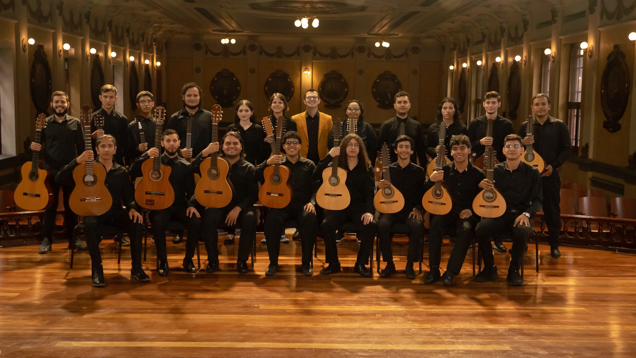 Orquesta de Cuerdas Pulsadas